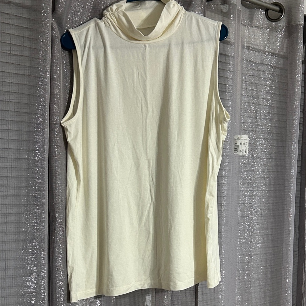 Christopher & Banks Cream Sleeveless Muscle Tee